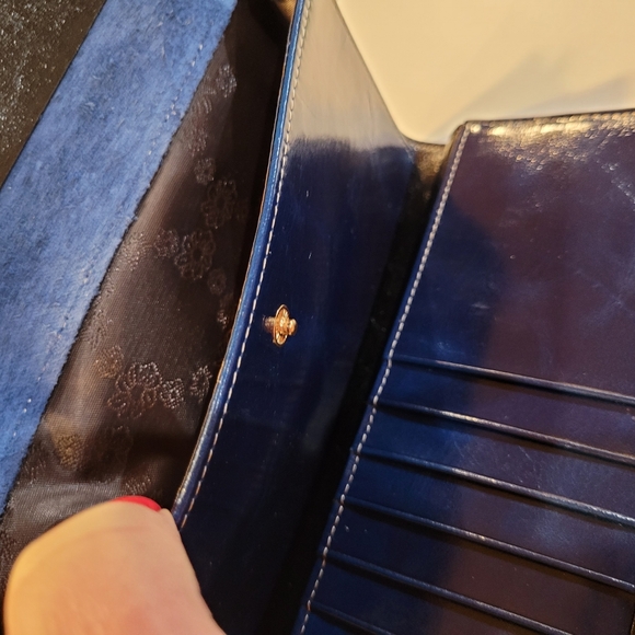 Yaluxe waxed a genuine leather wallet.  Blue. - Picture 7 of 13